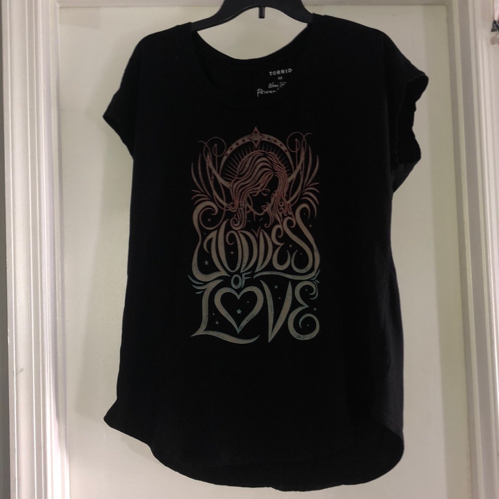NWOT Torrid Goddes of Love tee